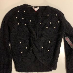 NO Boundaries Front Pearl Sweater Black with Tag Size S/ 3-5
